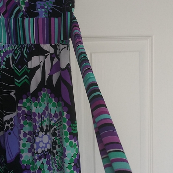 Striking J.B.S. maxi dress - Picture 3 of 7